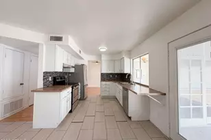 4260 E Vineyard Rd, Phoenix, AZ 85042 - Photo 2