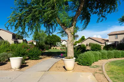 14369 W Lexington Avenue, Goodyear, AZ 85395 - Photo 36