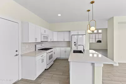14369 W Lexington Avenue, Goodyear, AZ 85395 - Photo 10