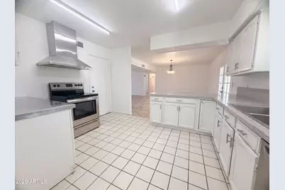 7519 E Ed Rice Avenue, Mesa, AZ 85208 - Photo 2