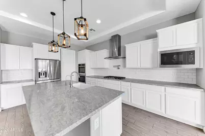 10716 E Thatcher Avenue, Mesa, AZ 85212 - Photo 6
