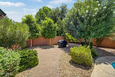 2387 E Glacier Place, Chandler, AZ 85249 - Photo 16