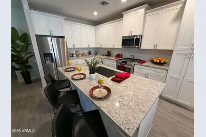 630 W Beverly Road, Phoenix, AZ 85041 - Photo 1