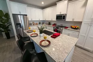 630 W Beverly Rd, Phoenix, AZ 85041 - Photo 1