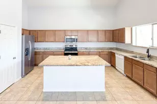 7320 S 15th Dr, Phoenix, AZ 85041 - Photo 12