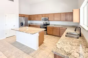 7320 S 15th Dr, Phoenix, AZ 85041 - Photo 12