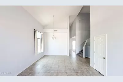 7320 S 15th Drive, Phoenix, AZ 85041 - Photo 6