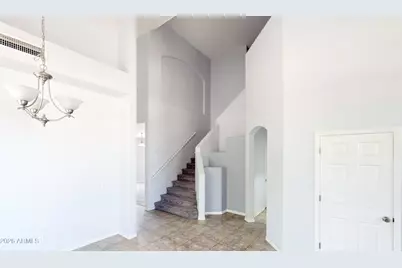 7320 S 15th Drive, Phoenix, AZ 85041 - Photo 8