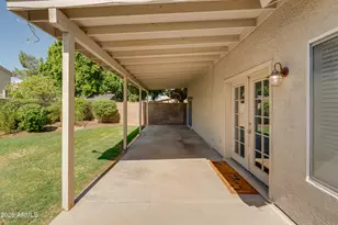 1921 E Aire Libre Ave, Phoenix, AZ 85022 - Photo 18