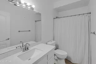 1921 E Aire Libre Ave, Phoenix, AZ 85022 - Photo 14
