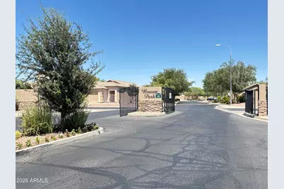 62 S Valencia Place, Chandler, AZ 85226 - Photo 2