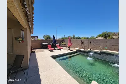 15652 N 164th Lane, Surprise, AZ 85388 - Photo 4
