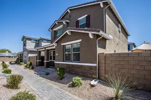 261 N Sandal, Mesa, AZ 85205 - Photo 2