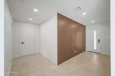 8202 E Sells Drive, Scottsdale, AZ 85251 - Photo 6