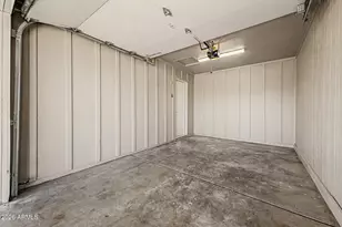 2141 W Laurel Ln, Phoenix, AZ 85029 - Photo 22