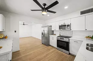 2141 W Laurel Ln, Phoenix, AZ 85029 - Photo 4