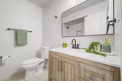 2141 W Laurel Lane, Phoenix, AZ 85029 - Photo 14