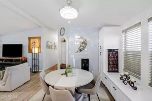 2233 E Behrend Dr, Phoenix, AZ 85024 - Photo 10