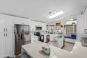 2233 E Behrend Dr, Phoenix, AZ 85024 - Photo 12