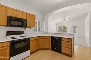 5747 E Gable Cir, Mesa, AZ 85206 - Photo 10