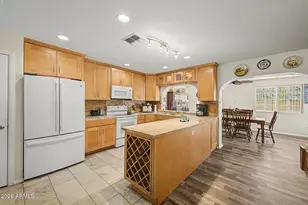 540 E Renee Dr, Phoenix, AZ 85024 - Photo 6