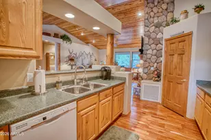1060 Pinon Circle, Show Low, AZ 85901 - Photo 8