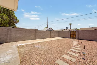 4141 W Las Palmaritas Drive, Phoenix, AZ 85051 - Photo 30