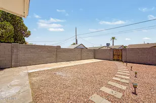 4141 W Las Palmaritas Dr, Phoenix, AZ 85051 - Photo 30
