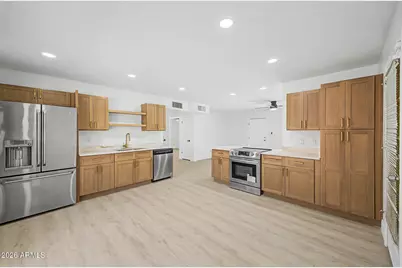 4141 W Las Palmaritas Drive, Phoenix, AZ 85051 - Photo 12