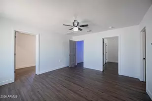 2802 N 36th St, Phoenix, AZ 85008 - Photo 8