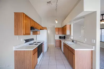 1654 W Geronimo Street, Chandler, AZ 85224 - Photo 10
