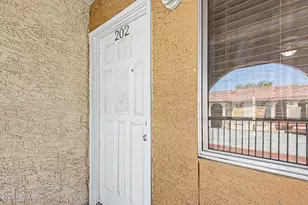 510 W University Dr, Tempe, AZ 85281 - Photo 18