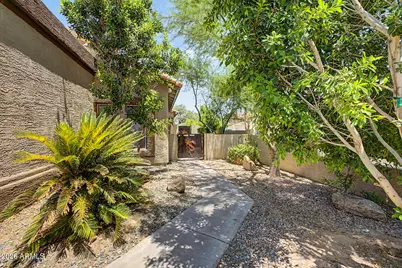 4354 E Dry Creek Road, Phoenix, AZ 85044 - Photo 2
