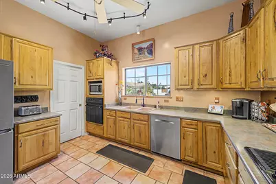 545 E Mesquite Avenue, Gilbert, AZ 85296 - Photo 20