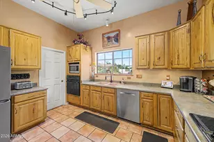 545 E Mesquite Ave, Gilbert, AZ 85296 - Photo 20