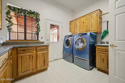 545 E Mesquite Avenue, Gilbert, AZ 85296 - Photo 40
