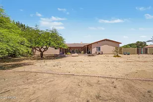 545 E Mesquite Ave, Gilbert, AZ 85296 - Photo 46