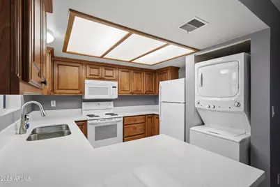 3635 N 37th Street #7, Phoenix, AZ 85018 - Photo 10