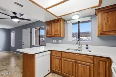 3635 N 37th Street #7, Phoenix, AZ 85018 - Photo 12