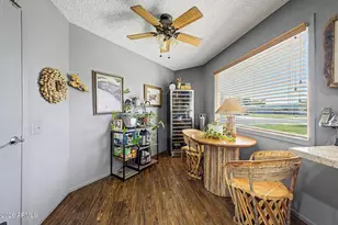 10189 W Pineaire Dr, Sun City, AZ 85351 - Photo 10