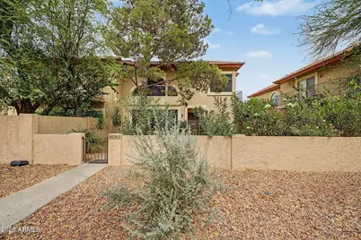 10228 N 12th Place #1, Phoenix, AZ 85020 - Photo 1