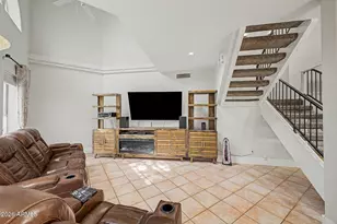 10228 N 12th Pl, Phoenix, AZ 85020 - Photo 4
