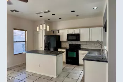 18530 W Legend Drive, Surprise, AZ 85374 - Photo 4