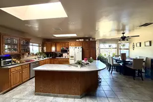 16401 N 37th Pl, Phoenix, AZ 85032 - Photo 8