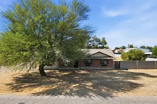 2266 E Willis Rd, Gilbert, AZ 85297 - Photo 30