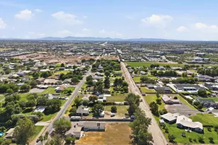 2266 E Willis Rd, Gilbert, AZ 85297 - Photo 34