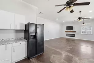 2266 E Willis Rd, Gilbert, AZ 85297 - Photo 52