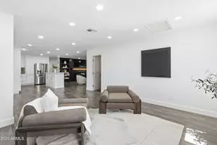 2266 E Willis Rd, Gilbert, AZ 85297 - Photo 8
