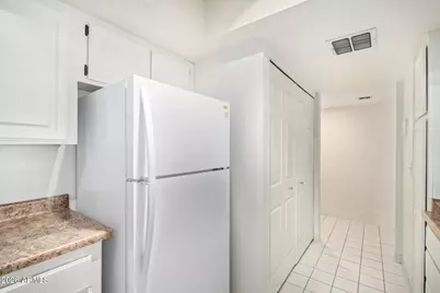5136 N 31st Place #621, Phoenix, AZ 85016 - Photo 14