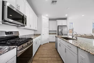 32519 N 21st Avenue, Phoenix, AZ 85085 - Photo 2